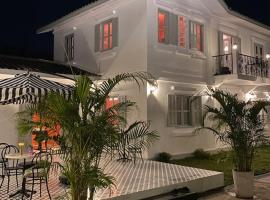 Fides Boutique Hotel, hotell i Luang Prabang