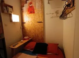 La Studette cosy d'Eve 10m2, Grand parking et terrasse 18m2 abritée