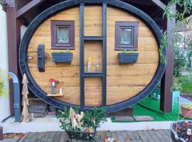 Le coup de foudre, glamping site in Barr
