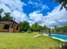 Casa Lutan ,Mendoza, 6 personas ,Montaña y bodegas, villa in Las Compuertas