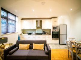 Stay with Serena Homes , One bedroom apartment, hotel con parcheggio a Purley