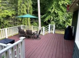 *NEW* Green Cedar Lodge, Nature Lovers Dream!