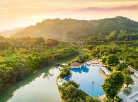 Xanh Villas Resort & Spa - by Bay Luxury, hotel u gradu Nam Giao