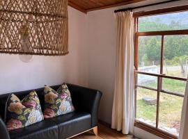 Willdenowia Guestsuite at Waboom Family Farm: Stanford şehrinde bir otel