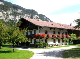 Windhaghof, hotel in zona Sonnwendjochbahn, Kramsach