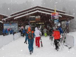 Charmant mobilhome à 2 pas remontés ski Samoëns, kamp u gradu Samoan