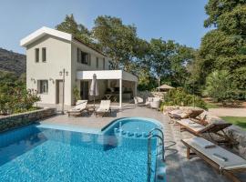 Villa Nature, Heated Pool, hotel with parking in Kalyves