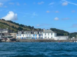 Waves End, hotell med parkering i St Austell