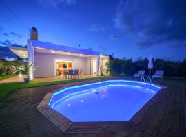 Villa Lima Pool & Jacuzzi Chania: Vámos şehrinde bir otel