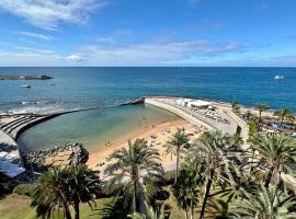 STUDIO IN TOP LAGE DIREKT AM STRAND, hotel in Arguineguín