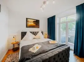 BlissPlace 3 Zi Premium Apartment nahe GETEC Arena mit Kingsize Betten und Balkon