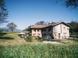 Chalet Maso Pino, hotell sihtkohas Castello Tesino