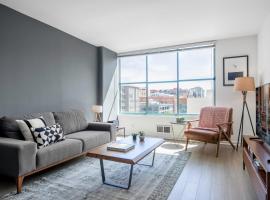 S Beach 1BR w Gym Pool Sauna nr SF Bay SFO-136, hotel in San Francisco