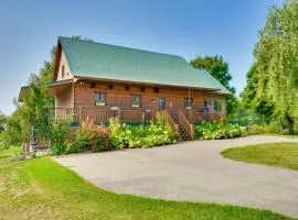 Warm and Cozy Clayton Cabin Near St Lawrence River!