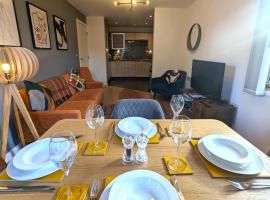 Stunning Modern Coventry City Centre Apartment, hotel near Coventry Cathedral, Coventry