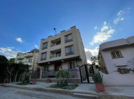 Eine gemütliche ruhige Wohnung, hotel with parking in Kafr al ‘Ilw