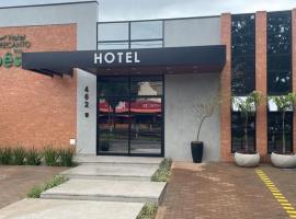 HOTEL RECANTO DOS IPÊS (UNIDADE 2), хотел в Frutal