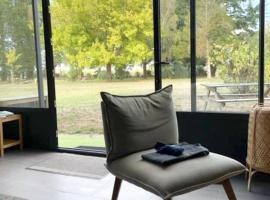 Maison de 2 chambres avec jardin clos et wifi a Chouze sur Loire, хотел в Chouzé-sur-Loire