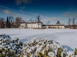 Pałac Pakoszów Schlosshotel Wernersdorf