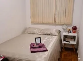 Quarto na Savassi - Cama casal e TV