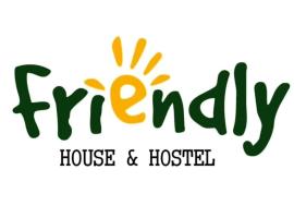 Friendly House & Hostel 2, hotel i Quito