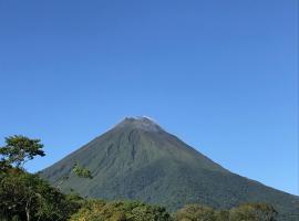 Arenal Monara, отель в Фортуне