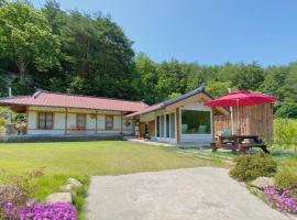 NK House, pet-friendly hotel in Gangneung