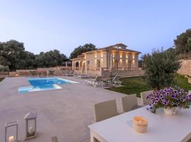 Villa Niragia with Magnificent view – willa w mieście Astérion