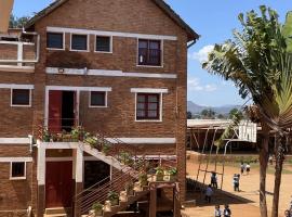 Chambres d'hôtes du lycée Picot de Clorivière dont les revenus financent l'éducation des élèves, puhkemajutus sihtkohas Antsirabe