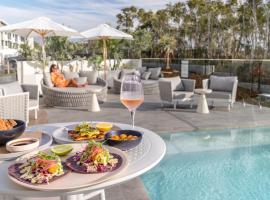 Essence Peregian Beach Resort - Wallum 4 Bedroom Luxury Home、ペレジアンビーチのホテル