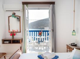 Adonis Hotel Naxos: Apollon şehrinde bir otel