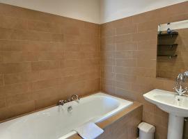 VK Milna, hotel in Milna