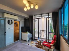 T Home Balcony Homestay