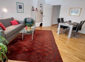 Wohnung zum Wohlfühlen beruflich und privat: Zell am Main şehrinde bir otel