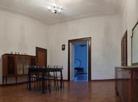 SOPRAMARE APPARTAMENTO, hotel a Rodi Garganico