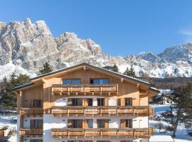 Camina Suite and Spa, ξενοδοχείο με σπα στην Κορτίνα Ντ' Αμπέτσο