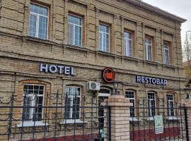 The hub - Hotel & Restobar, hotel in Atyrau