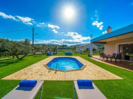 Brīvdienu māja Villa Lima Pool & Jacuzzi Chania pilsētā Vama