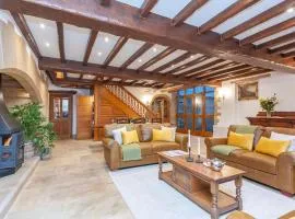 Poplar Farm Barn - Spring Functions Events Welcome Pass the Keys