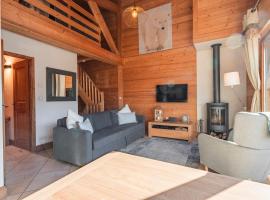 2 bed Chalet, sleeps 5 with shared pool - Morzine, hotel a Morzine