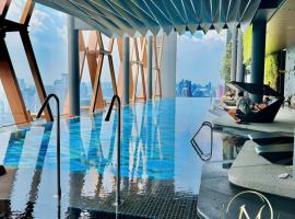 Scarletz Suites KLCC by M Suites, hotel s jacuzzi v Kuala Lumpur
