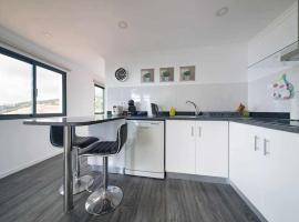 Lombo do Doutor Cottage 1 by Mth