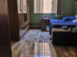 Casa Francis: Itaúna'da bir otoparklı otel
