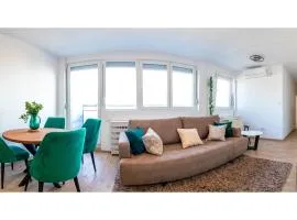 Sunny balcony apartment quiet area free parking New Belgrade