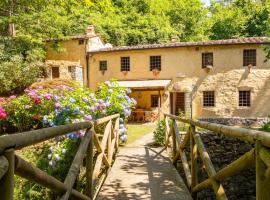 Molin Barletta - Nice Holiday House With Private Pool Marliana, Toscana, hotell i Marliana