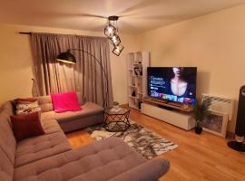 Luxurious and spacious 1 bd flat, hotel en Basildon