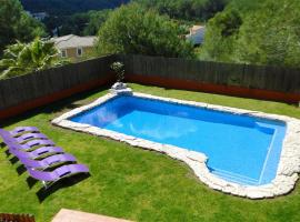 올리벨라에 위치한 호텔 Villa Sitges El Olivo High Comodity AC Pool Heated Optional Real Garden Pool XXL