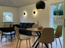 Hyggelig nyrenoveret lejlighed til 4 Personer