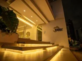 Luxury 2Bedr, 2 Balcony Pool, Gym, Downtown Santo Domingo