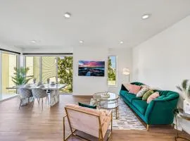 Spacious Hollywood Apartments with Pool/Gym/Free Parking